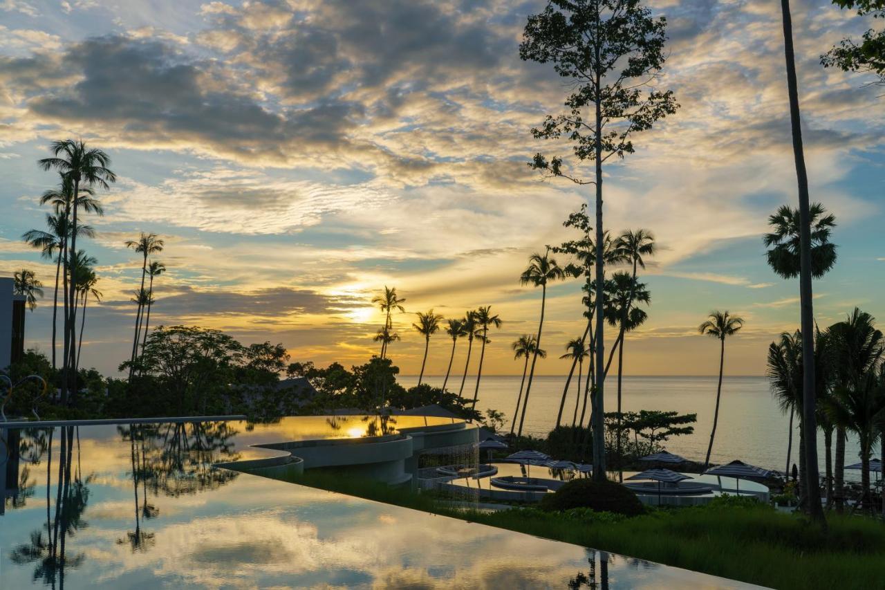 מלון 'צ'אוונג ביץ Hyatt Regency Koh Samui מראה חיצוני תמונה Sunset at the Marina